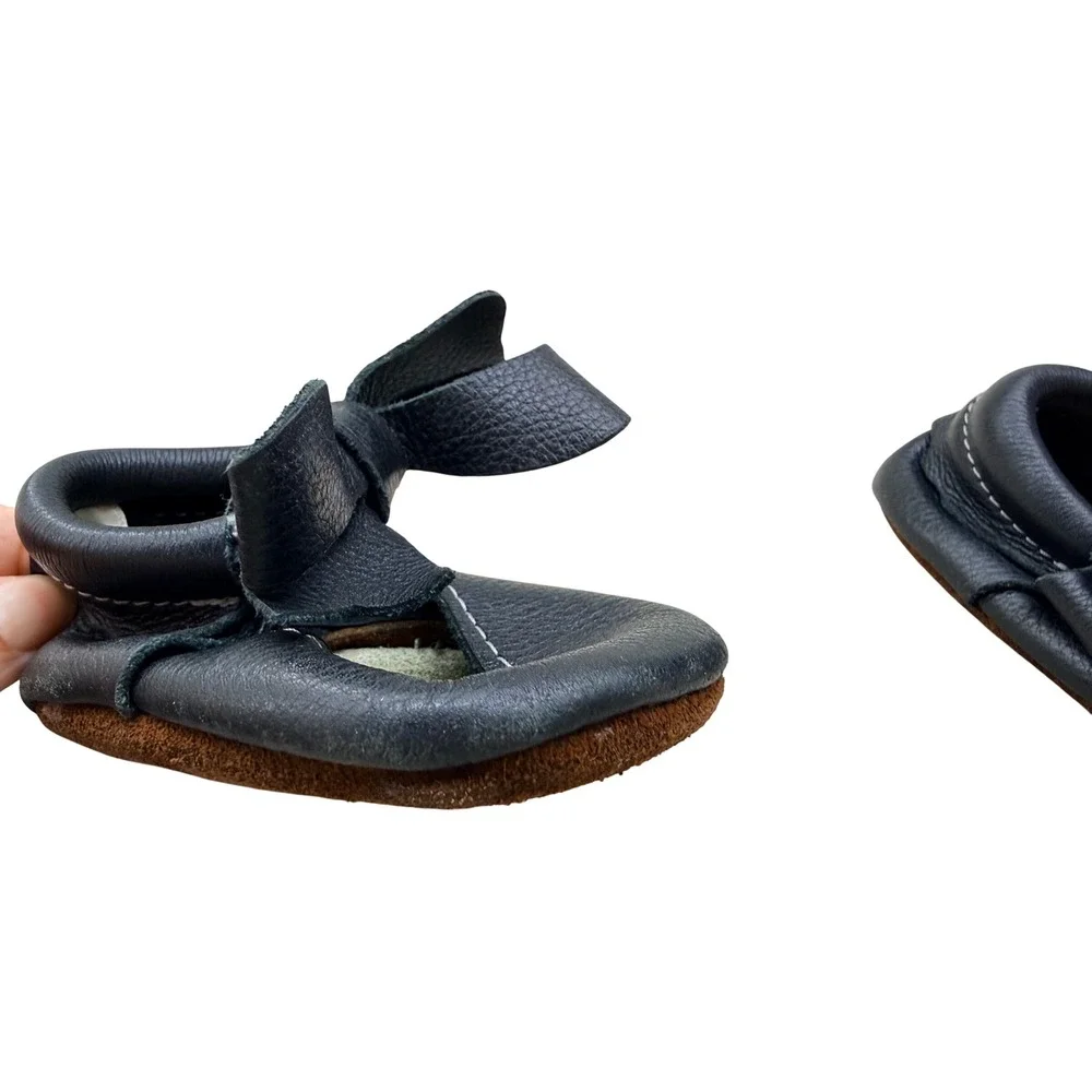 Infant Black Leather Bow Moccasins Soft Sole Baby Shoes Size 3/4 4.75 Inch sole